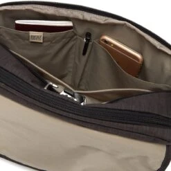 PacSafe Metrosafe X Messenger Anti Diefstal Schoudertascarbon 9 PacSafe Metrosafe X Messenger Anti Diefstal Schoudertascarbon -Veel Plezier Buitenshuis 113859 000 03