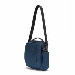 PacSafe Metrosafe LS200 Crossbody Econyl Schoudertas Ocean 14 PacSafe Metrosafe LS200 Crossbody Econyl Schoudertas Ocean -Veel Plezier Buitenshuis 113864 000 05