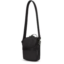 PacSafe Metrosafe X Compact Schoudertas Black 12 PacSafe Metrosafe X Compact Schoudertas Black -Veel Plezier Buitenshuis 113879 990 03