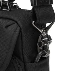 PacSafe Metrosafe X Compact Schoudertas Black 15 PacSafe Metrosafe X Compact Schoudertas Black -Veel Plezier Buitenshuis 113879 990 06