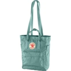 FJÄLLRÄVEN Fjällräven Kånken Totepack Schoudertas Frost Green -Veel Plezier Buitenshuis 114379 300 03