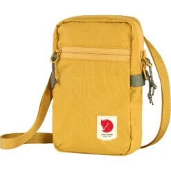 FJÄLLRÄVEN Fjällräven High Coast Pocket Schoudertas Ochre