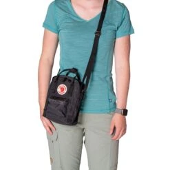 FJÄLLRÄVEN Fjällräven Kånken Sling Schoudertas 2,5l Black -Veel Plezier Buitenshuis 114461 990 04