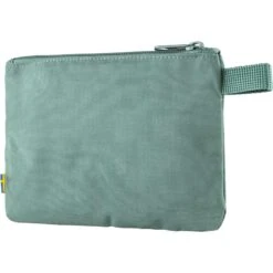 FJÄLLRÄVEN Fjällräven Kånken Gear Pocket Frost Green -Veel Plezier Buitenshuis 114490 300 03 2