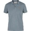 FJÄLLRÄVEN Fjällräven Övik Polo Heren Clay Blue -Veel Plezier Buitenshuis 123645 200 01