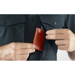 FJÄLLRÄVEN Fjällräven Abisko Trekking SS Overhemd Heren Dark Navy 15 FJÄLLRÄVEN Fjällräven Abisko Trekking SS Overhemd Heren Dark Navy -Veel Plezier Buitenshuis 123765 200 06