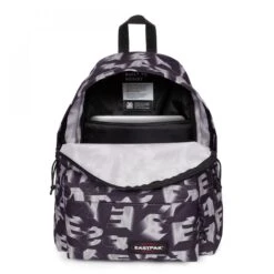 Eastpak Day Pak'r Rugzak Blocktype Black -Veel Plezier Buitenshuis 143901 505 02