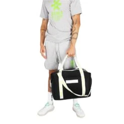 Osaka Duffel Trainingstas Black -Veel Plezier Buitenshuis 153171 990 08